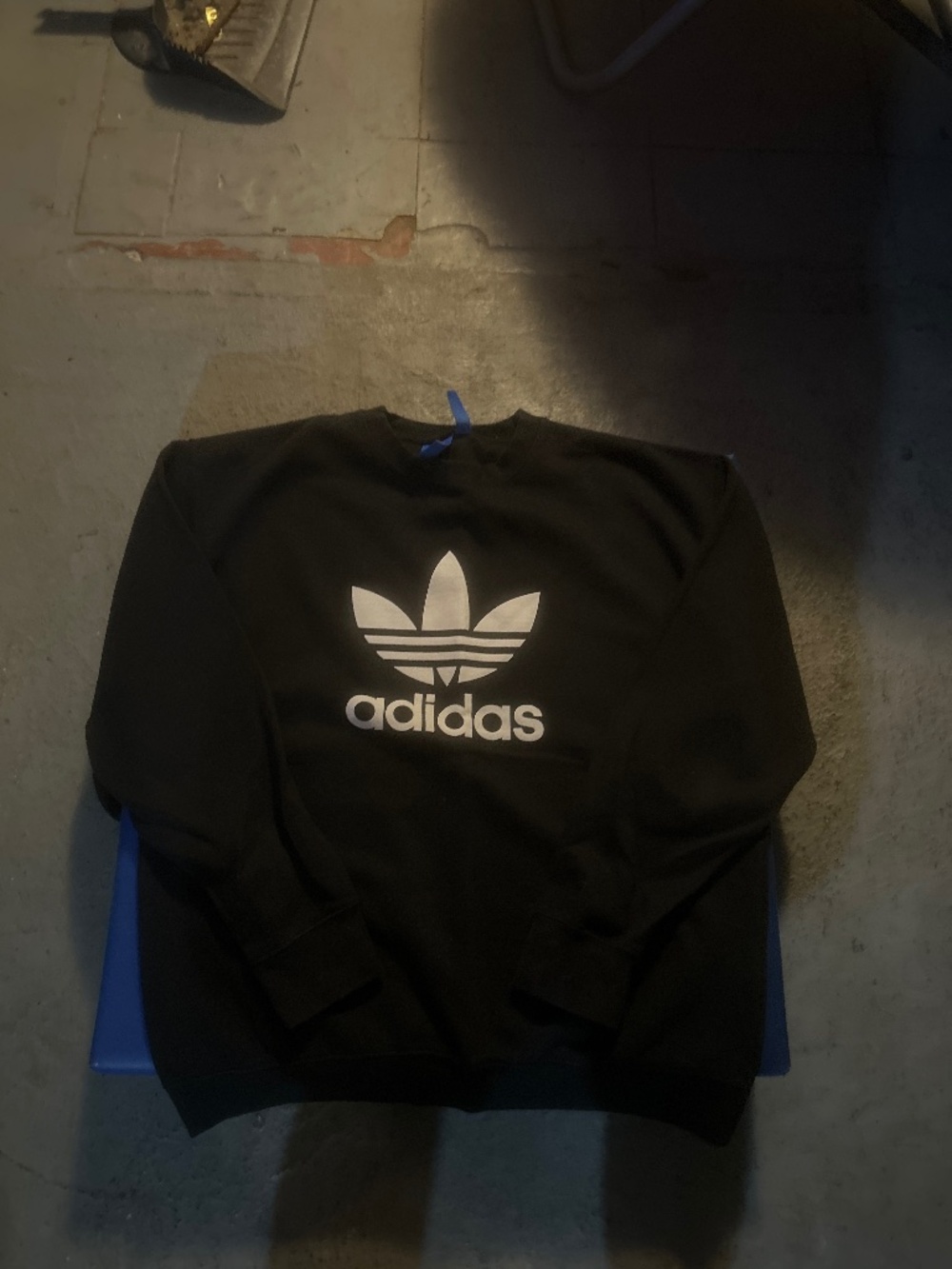 Adidas Original Sweatshirt Black size large